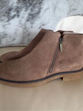 Italeau Foliana Velour Nut Waterproof Ankle Boots Women's Suede Zip 8 brown